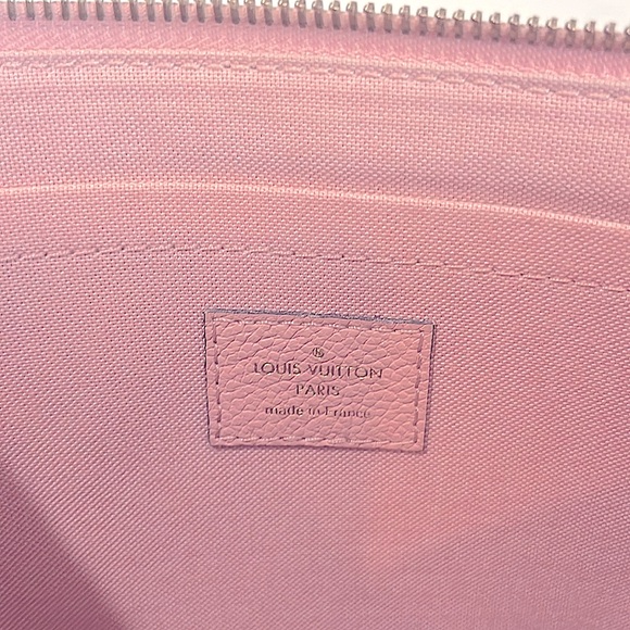 🌷LOUIS VUITTON Monogram Empreinte Leather Pouch - Picture 9 of 12